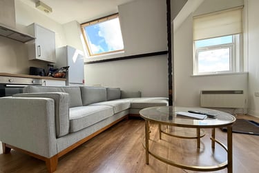 3 bed flat, St Andrews Street, Newcastle Upon Tyne, Newcastle, NE15SF - Image 1